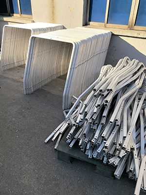 高爾夫球車支架